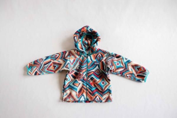 Patagonia baby synch cardigan/raven tapestry:navy blue