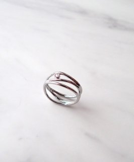 Cubic zirconia ring