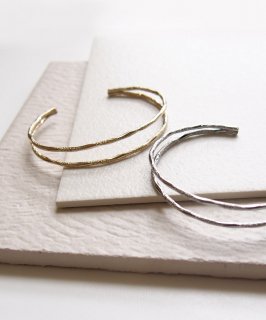 Metal bangle