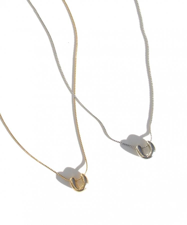 Medium size necklace