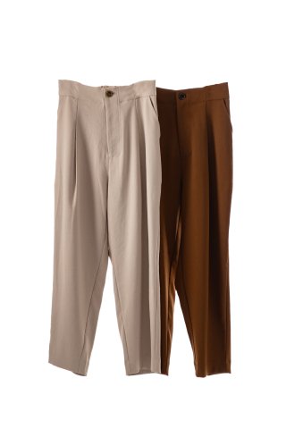 tuck trousers