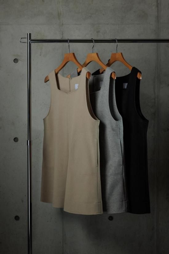 試着のみタグ付き　TEA & CAKE jumper skirt　ベージュ 試着のみタグ付き TEA & CAKE jumper skirt ベージュ