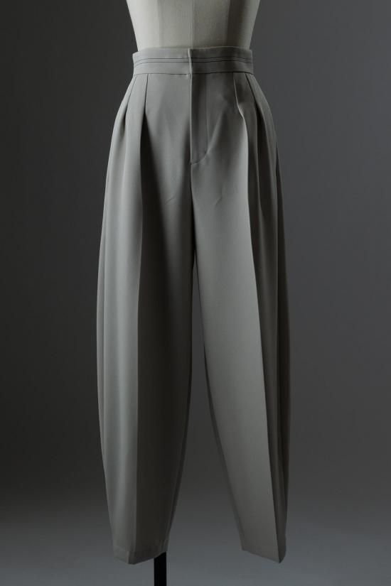 SILPHIUM カーブトラウザー CURVE TROUSER curve trousers - T. japan｜official online shop