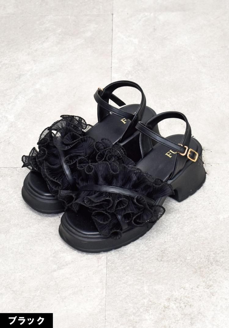 【ふわふわフリルがかわいい♪】CHANEL サンダル ふわふわフリルがかわいい♪】CHANEL サンダル 靴・シューズ
