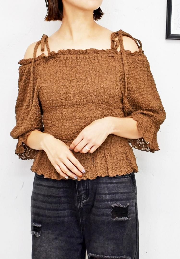 kanaです❣️新品未使用❣️黒いフリル付き半袖チュニックF 999円以下 - FUN OnlineStore