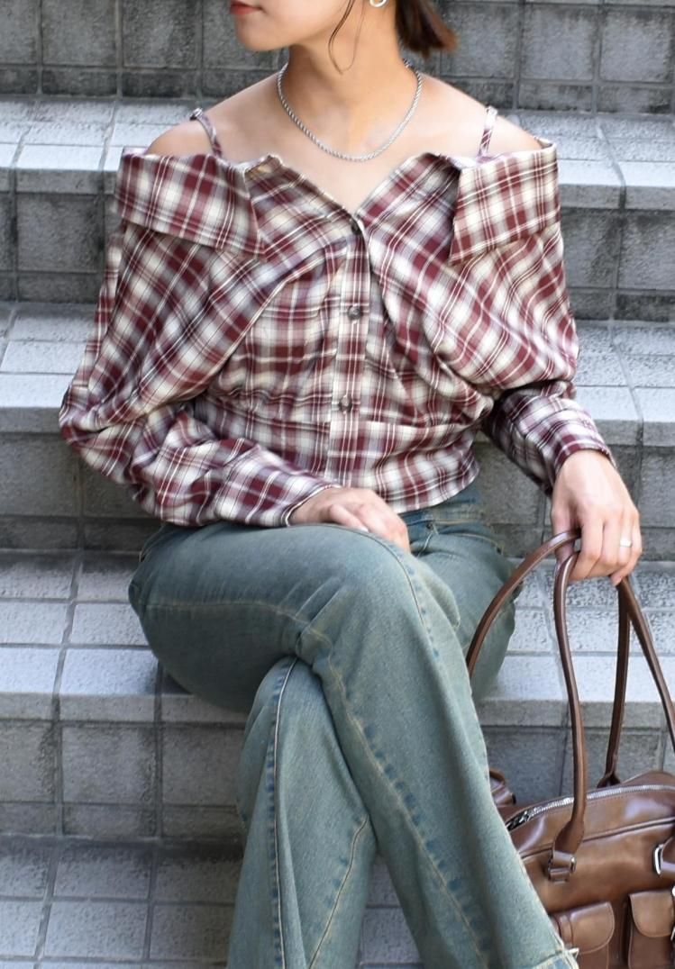 紫のレース装飾付　トップス TOPS - FUN OnlineStore