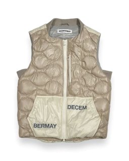 <img class='new_mark_img1' src='https://img.shop-pro.jp/img/new/icons26.gif' style='border:none;display:inline;margin:0px;padding:0px;width:auto;' />DECEMBERMAYColor scheme quilting down vest / MAN

