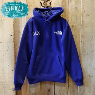 <img class='new_mark_img1' src='https://img.shop-pro.jp/img/new/icons20.gif' style='border:none;display:inline;margin:0px;padding:0px;width:auto;' />【セール】The North Face x kaws(ザ ノースフェイス x カウズ)：ロゴ パーカ