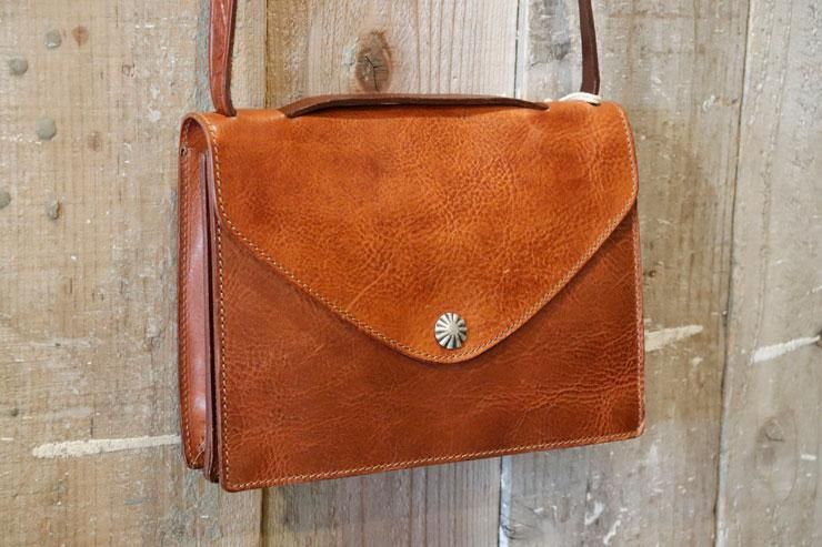 RRL(ダブルアールエルラルフローレン):レザー ショルダー バッグ RRL(ダブルアールエルラルフローレン):レザー ショルダー バッグ