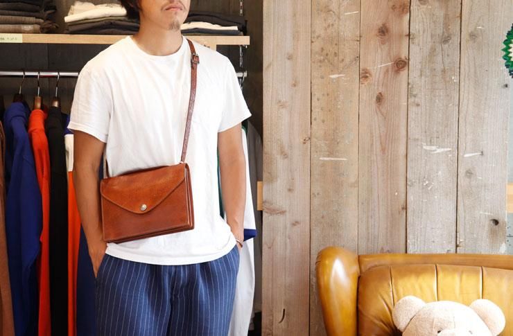 RRL(ダブルアールエルラルフローレン):レザー ショルダー バッグ RRL(ダブルアールエルラルフローレン):レザー ショルダー バッグ