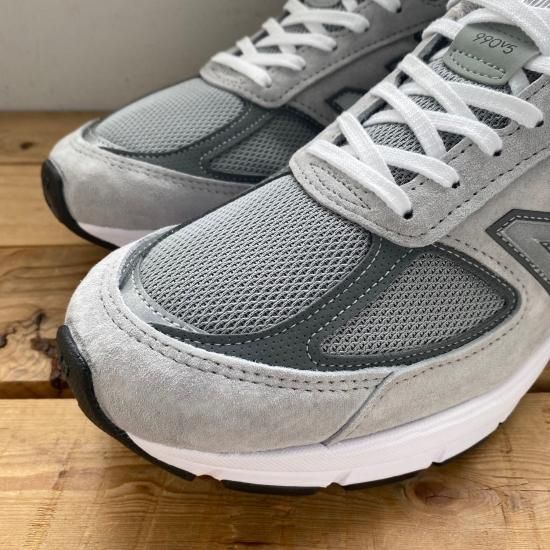 New Balance M990V5 - New York Storage