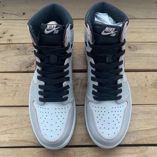Nike SB x Air Jordan 1 High Og "NYC to PARIS" Sneaker - New York Storage