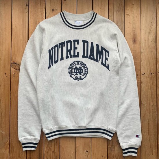 Champion Exclusive Norte Dame University Reverse Weave Crewneck Sweatshirt  - New York Storage