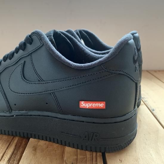 Supreme x Nike Air Force 1 Black - New York Storage