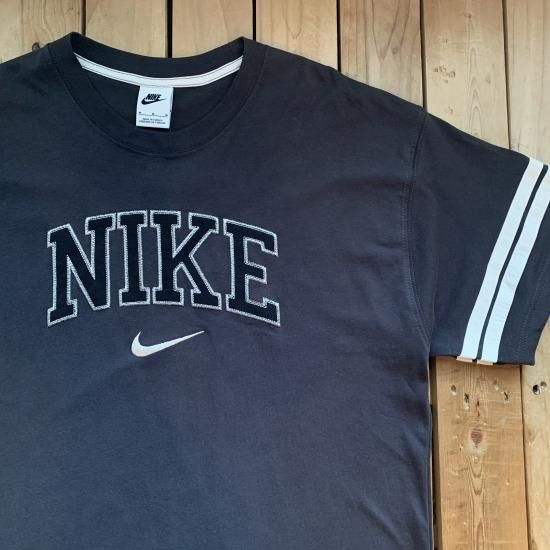 Nike Retro Logo Tee - New York Storage