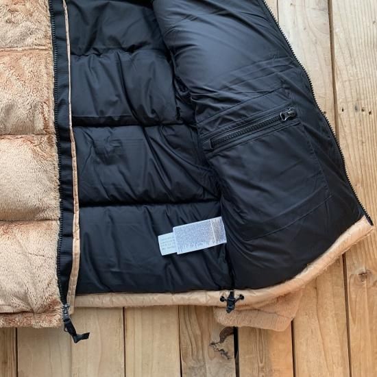 US企画 The North Face Women's Versa Velour Nuptse Almond US企画 The North Face Women's Versa Velour Nuptse Almond