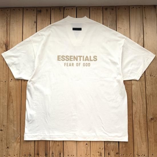 Fear of God ESSENTIALS Vネック Tシャツ Essentials V Neck Tee - New York Storage