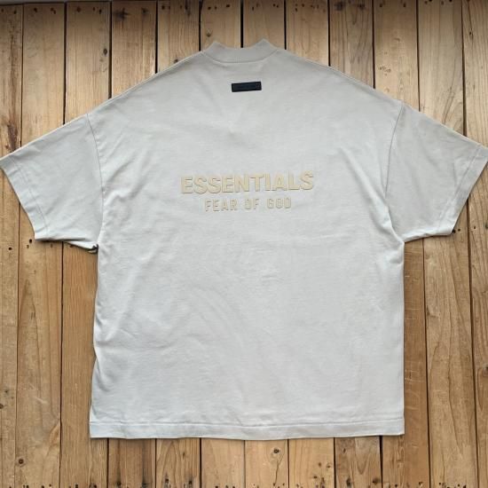 大人気☆日常に【Fear of God】Essentials Vネック 半袖 Tシャツ 楽天市場】エッセンシャルズ Tシャツ FOG ESSENTIALS オリーブ