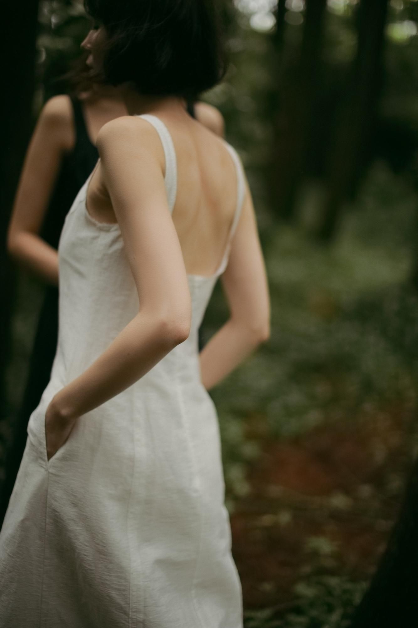 シアーカッティングワンピース（ホワイト）