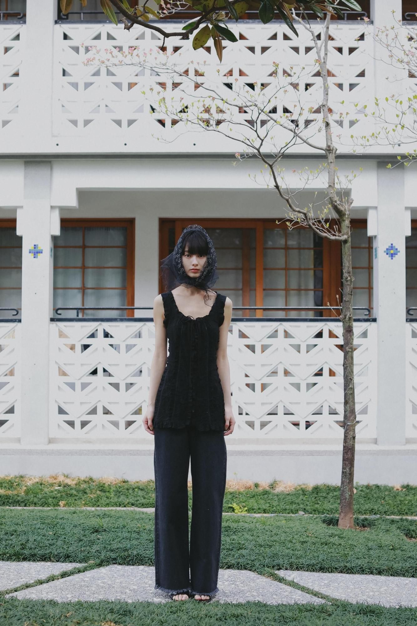 ー品販売  Frill Tops(Black) RICHE RIELLE - トップス
