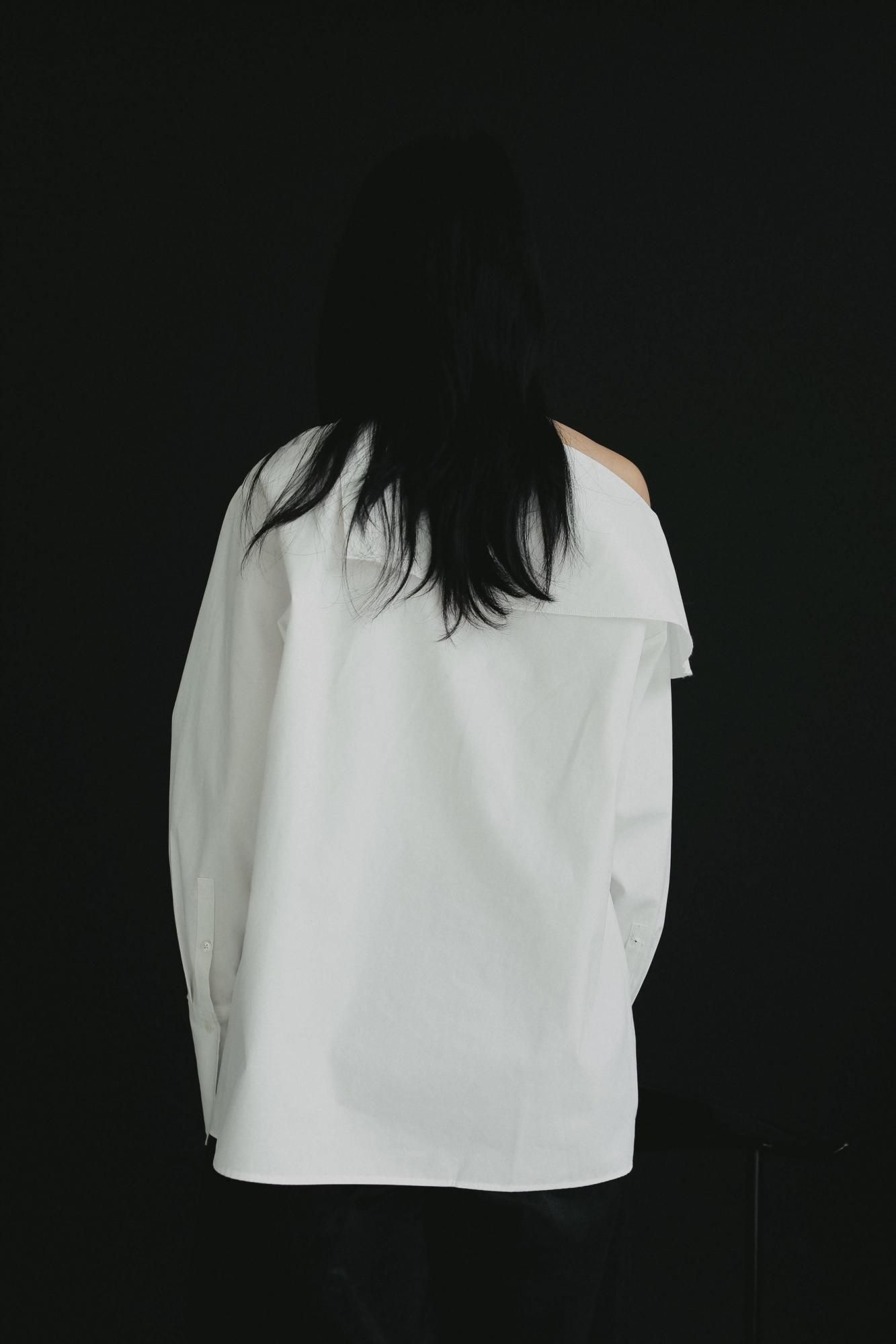 アシンメトリーブラウス（ホワイト）