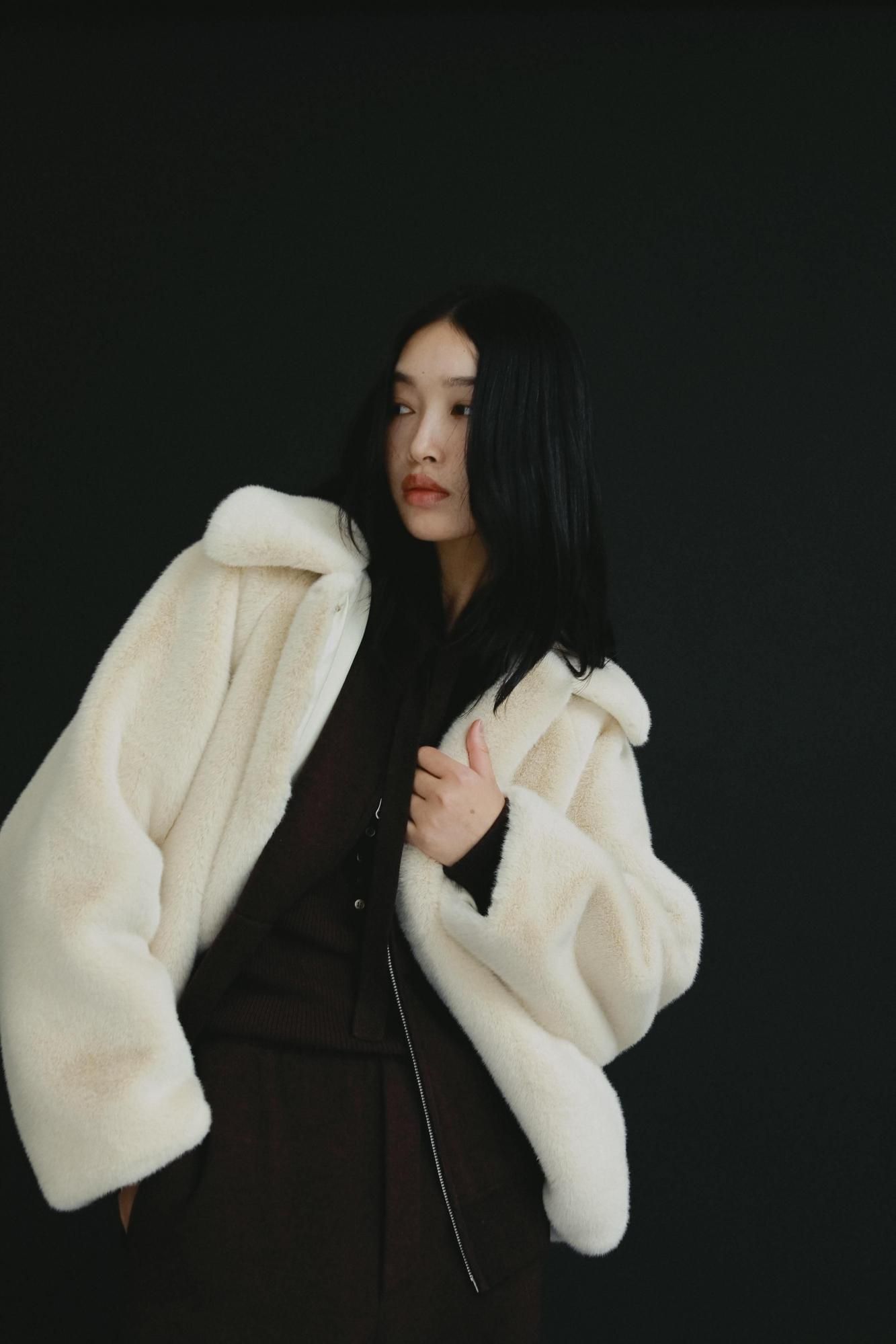 【美品】SLOBE IENA カーリングファーコート SLOBE IENA（毛皮/ファーコート）のフリマアイテム一覧