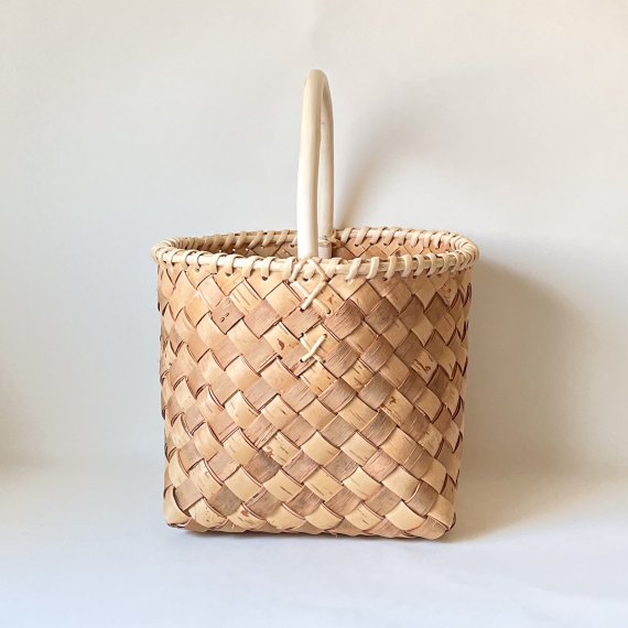 BIRCH BASKET with HANDLE