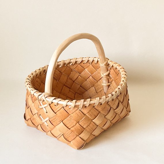 BIRCH BASKET with HANDLE