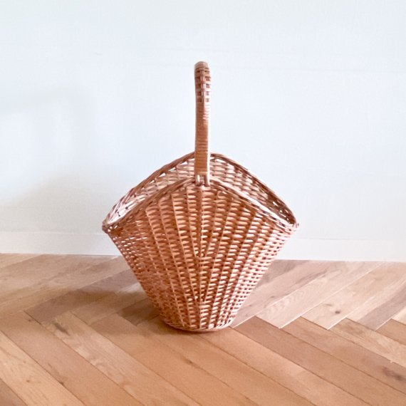 BASKET with HANDLE