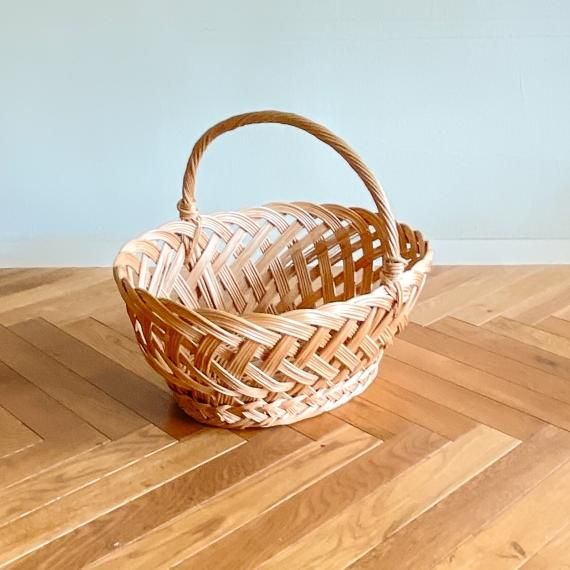 BASKET with HANDL