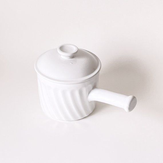 POT with HANDLE | white