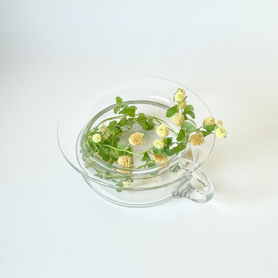 GLASS VASE with handle