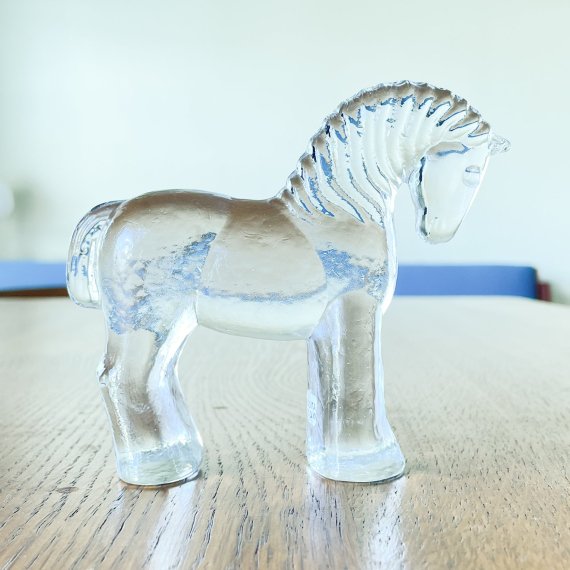 <img class='new_mark_img1' src='https://img.shop-pro.jp/img/new/icons6.gif' style='border:none;display:inline;margin:0px;padding:0px;width:auto;' />HORSE in GLASS | S