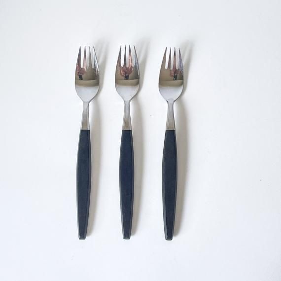 BLACK HANDLE FOLK