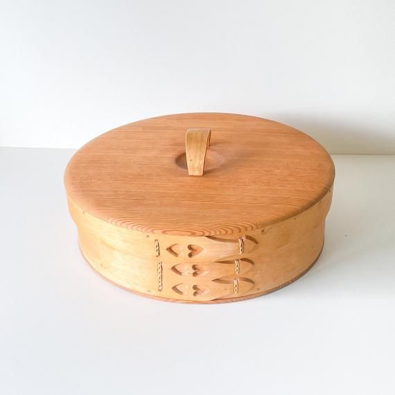 WOODEN BOX | round