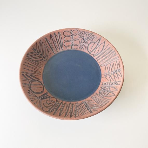 LISA LARSON GRANADA BOWL