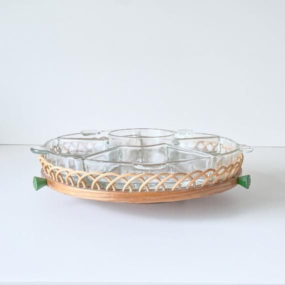 GLASS + TURN TABLE