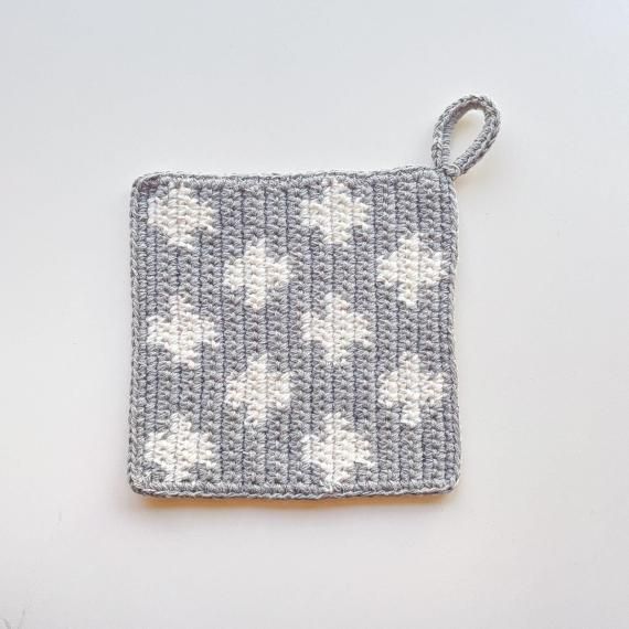 <img class='new_mark_img1' src='https://img.shop-pro.jp/img/new/icons6.gif' style='border:none;display:inline;margin:0px;padding:0px;width:auto;' />KNIT POT HOLDER-SGY