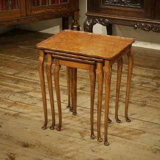 英国イギリスアンティーク家具 ネストテーブル 猫脚 テーブル３点セット マホガニー材 A132