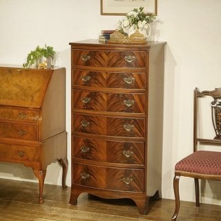 CHEST OF DRAWERS - Q'S ANTIQUES