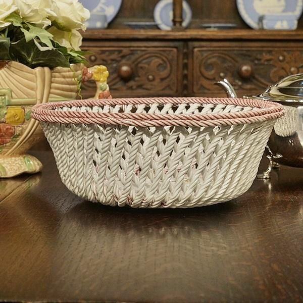 西洋アンティーク | ヴィンテージ 陶器のフラワーバスケット