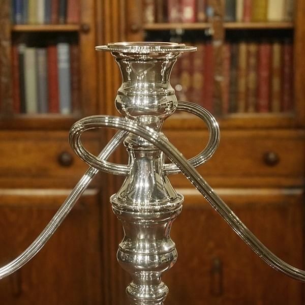 英国アンティーク】ウィリアム・ベネット社のキャンドルスタンド(1930年代)