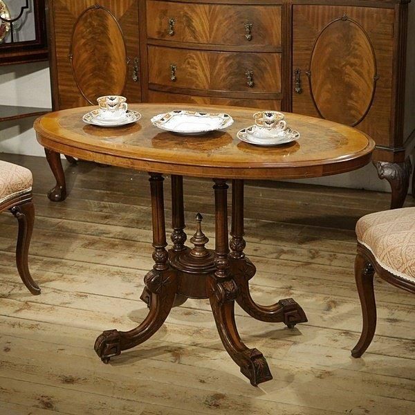 イギリスアンティーク家具|杢目の美しいオーバルテーブル|カフェ イギリスアンティーク家具|杢目の美しいオーバルテーブル|カフェ
