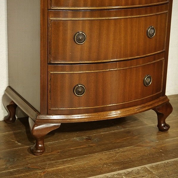 CHEST OF DRAWERS - Q'S ANTIQUES