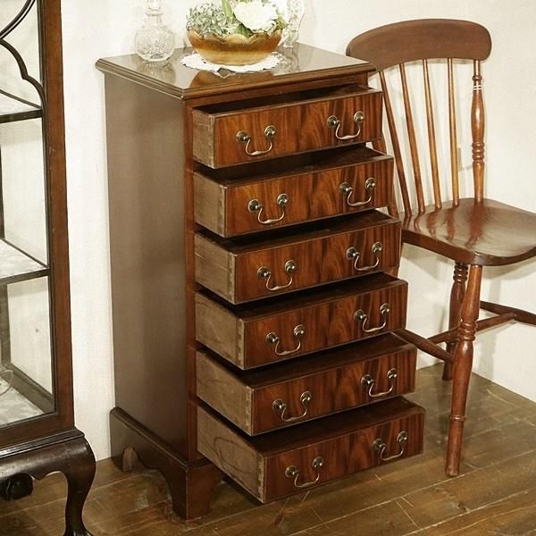 CHEST OF DRAWERS - Q'S ANTIQUES