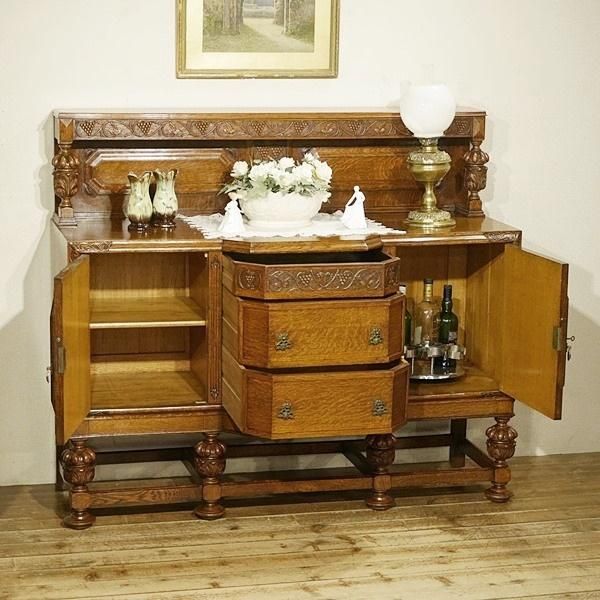 SIDEBOARD - Q'S ANTIQUES SIDEBOARD - Q'S ANTIQUES