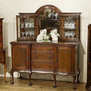 SIDEBOARD - Q'S ANTIQUES