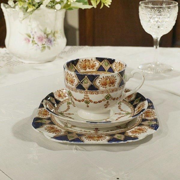 アンティーク カップ&ソーサートリオ 【公式通販】