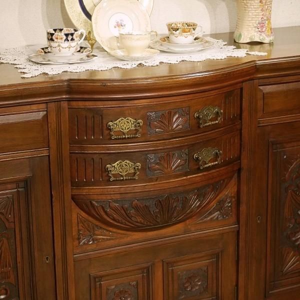 SIDEBOARD - Q'S ANTIQUES SIDEBOARD - Q'S ANTIQUES