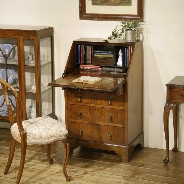 DESK - Q'S ANTIQUES DESK - Q'S ANTIQUES